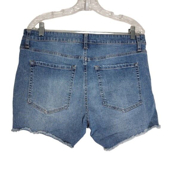 No Boundaries Distressed Denim Shorts Women's Size 15 Blue Casual Jean 34x4 - Picture 3 of 8